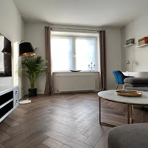 Exklusive 2 Eg Mit Balkon In Lage! Bremen